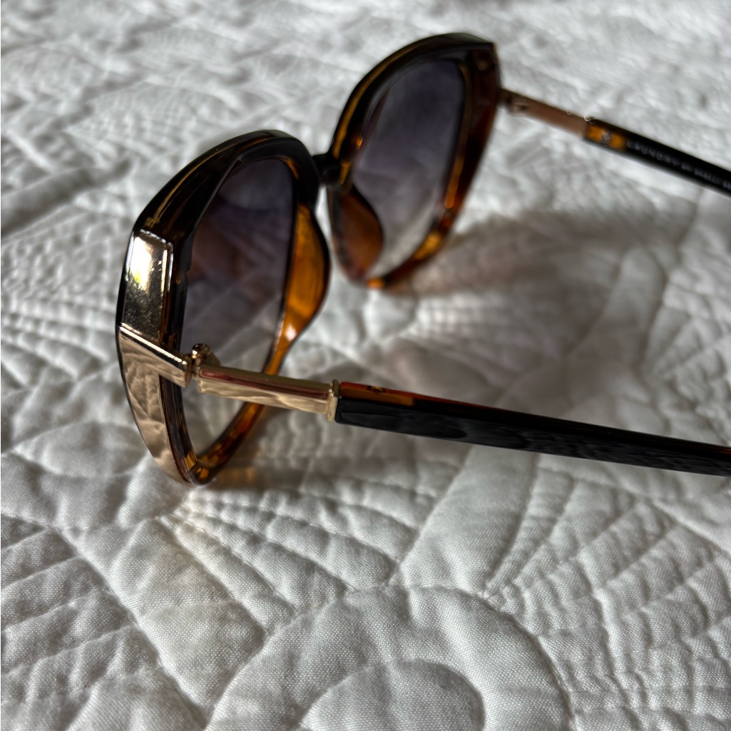 Laundry Shelli Segal Tortoiseshell Gold Sunglasses